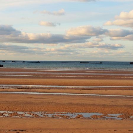 Gites "Bord De Mer" Pmr Ou "Arromanches" 2 Chambres En Front De Mer A Asnelles , 3Km D'Arromanches, 10Km De Bayeux Saint-Côme-de-Fresné Esterno foto